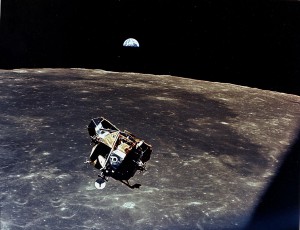 apollo 11 moon